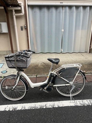 自動自転車、バッテリー8.9AH 一回充電して、強いで走ったら45km
出来ます。普通で走ったら55km まで走れ ます。