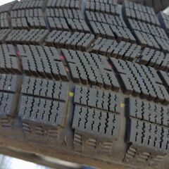 175/65R15 スタッドレスタイヤ4本　ホイール付　2023年購入の画像