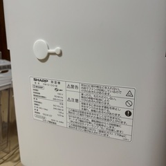 SHARP 衣類乾燥除湿機 ホワイト系の画像