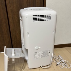 SHARP 衣類乾燥除湿機 ホワイト系の画像