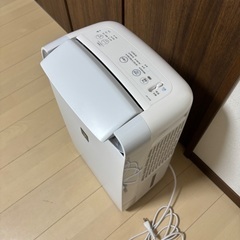 SHARP 衣類乾燥除湿機 ホワイト系の画像