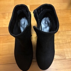 レディース　ブーツ　23.0→500円購入希望の方ご連絡ください‼️の画像