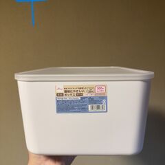 プラスチック収納ケースの画像