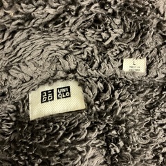 M2510-286　UNIQLO ジップパーカー 裏起毛 Lサイズ ブラック 色あせ毛玉有りの画像