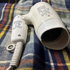 ヘアドライヤーの画像