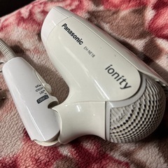 ヘアドライヤーの画像