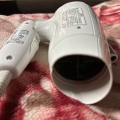 ヘアドライヤーの画像