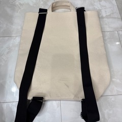THREE バックの画像