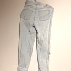 GU ダメージデニムジーンズの画像