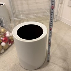 ゴミ箱の画像