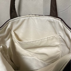 フェイクレザートートバッグの画像