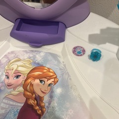 【早い者勝ち】アナと雪の女王ドレッサー‼️の画像