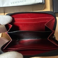 ヴェルサーチ  Versace ボディバッグ　ショルダーバッグ　長財布　
小銭入れの画像