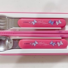 ミニーちゃんお弁当箱&カトラリーセットの画像