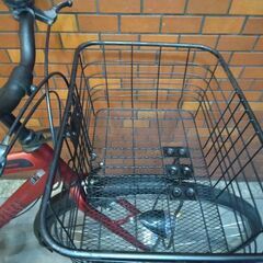 自転車店から出品です。　　5年使用の赤い自転車の画像