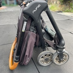 【値下げしました！お得です！】Nuna Triv ベビーカーの画像