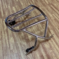 美品 ハーレー 純正XL883 XL1200 オプション リアキャリアの画像