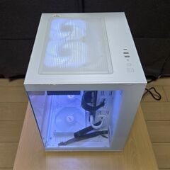 好きなグラボを搭載可能！オシャレでホワイトカラーの高性能ゲーミングPCの画像