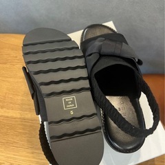FOREMOS ブラック ビッグリボンサンダル size5の画像