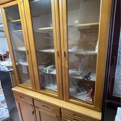 無料　食器棚の画像