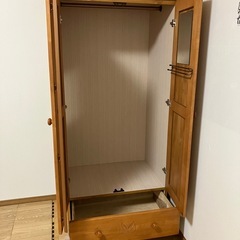 洋服タンスの画像