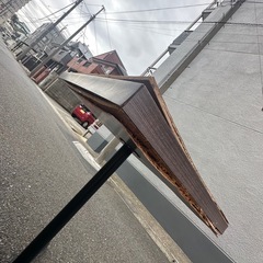 カフェ風テーブルの画像