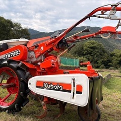 ⭐️動作確認　整備済み　一発始動　美車　クボタ　大型耕運機　TG750 歩行型トラクター　セル付き　YUASAバッテリー　新品交換　取扱説明書⭐️の画像