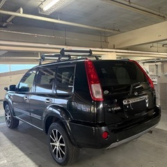車検27年2月まで！エクストレイルt30 タイヤ新品の画像