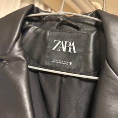 ZARA ライダースジャケットの画像