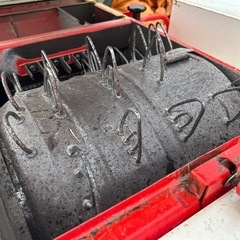 ヤンマー ハーベスター　脱穀機　PKG7 8馬力　コンバイン　カッター　米　麦　稲刈り　クローラー　ハーベスタ　宮崎　農機具　簡易始動動画ありの画像