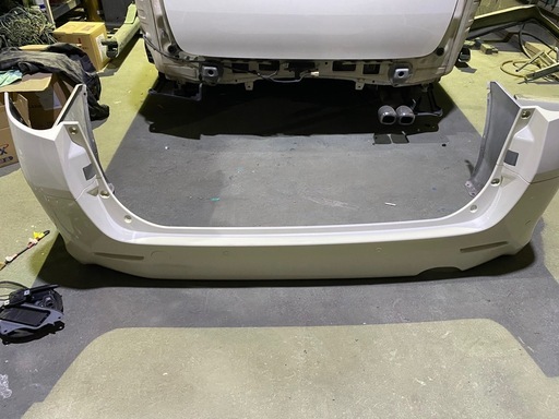 アルファードリアバンパー