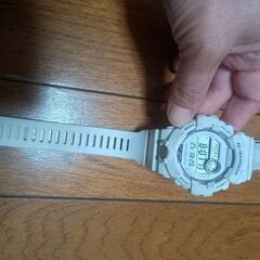 G-SHOCK　腕時計　白　　の画像