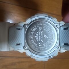 G-SHOCK　腕時計　白　　の画像