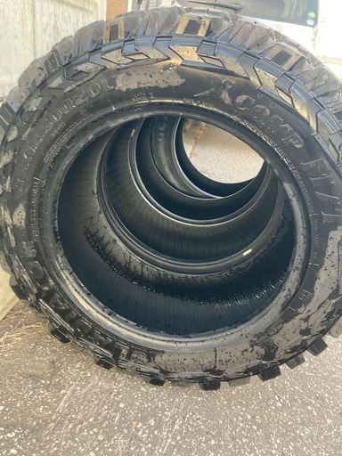 タイヤ4本セット　GLADIATOR X COMP M/T 35×12.50R20