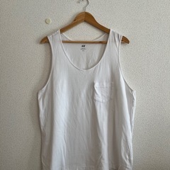 GUタンクトップ　メンズXLの画像
