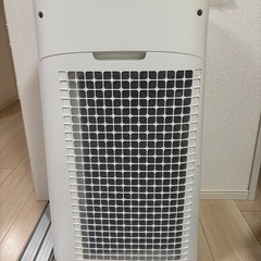 値下げ可　SHARP 空気清浄機　加湿機能付き
の画像