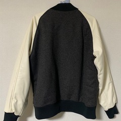 タグ付き　新品未使用  UNIQLO スタジアムジャンパー XL ダークグレー 453598 の画像