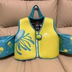 子ども用　ライフジャケット2点の画像