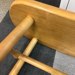 カリモク椅子の画像