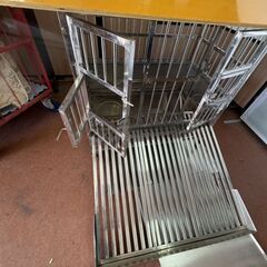 ステンレス製　ペットゲージ　犬小屋　し尿排泄　水道ホース等で洗えます　W95㎝　H108㎝　D60㎝の画像