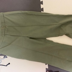 UNIQLOパンツの画像