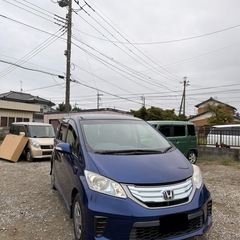 平成25年ホンダ フリード HYBRID 車検　8年／6 月の画像