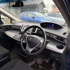 平成25年ホンダ フリード HYBRID 車検　8年／6 月の画像