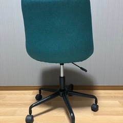 青椅子の画像