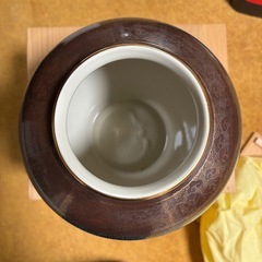 九谷昭栄作　青粒金彩花唐草文様 壺/花瓶の画像
