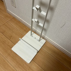 21日まで限定ダイソンスタンド
の画像