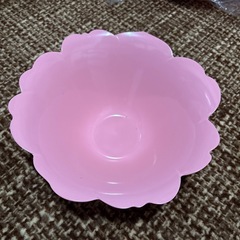 重なるお花のボウル
の画像
