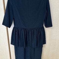 BARNEYS NEW YORK ブラックワンピースの画像
