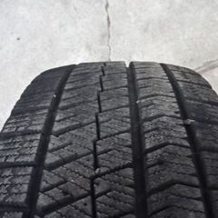 中古美品☆スタッドレス BLIZZAK VRX2(ブリヂストン) ＋SCHNEIDERホイール(シュナイダー) 195/65R15 冬タイヤ×4本 5穴の画像