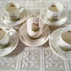 リス柄ティーカップ５客セット　の画像